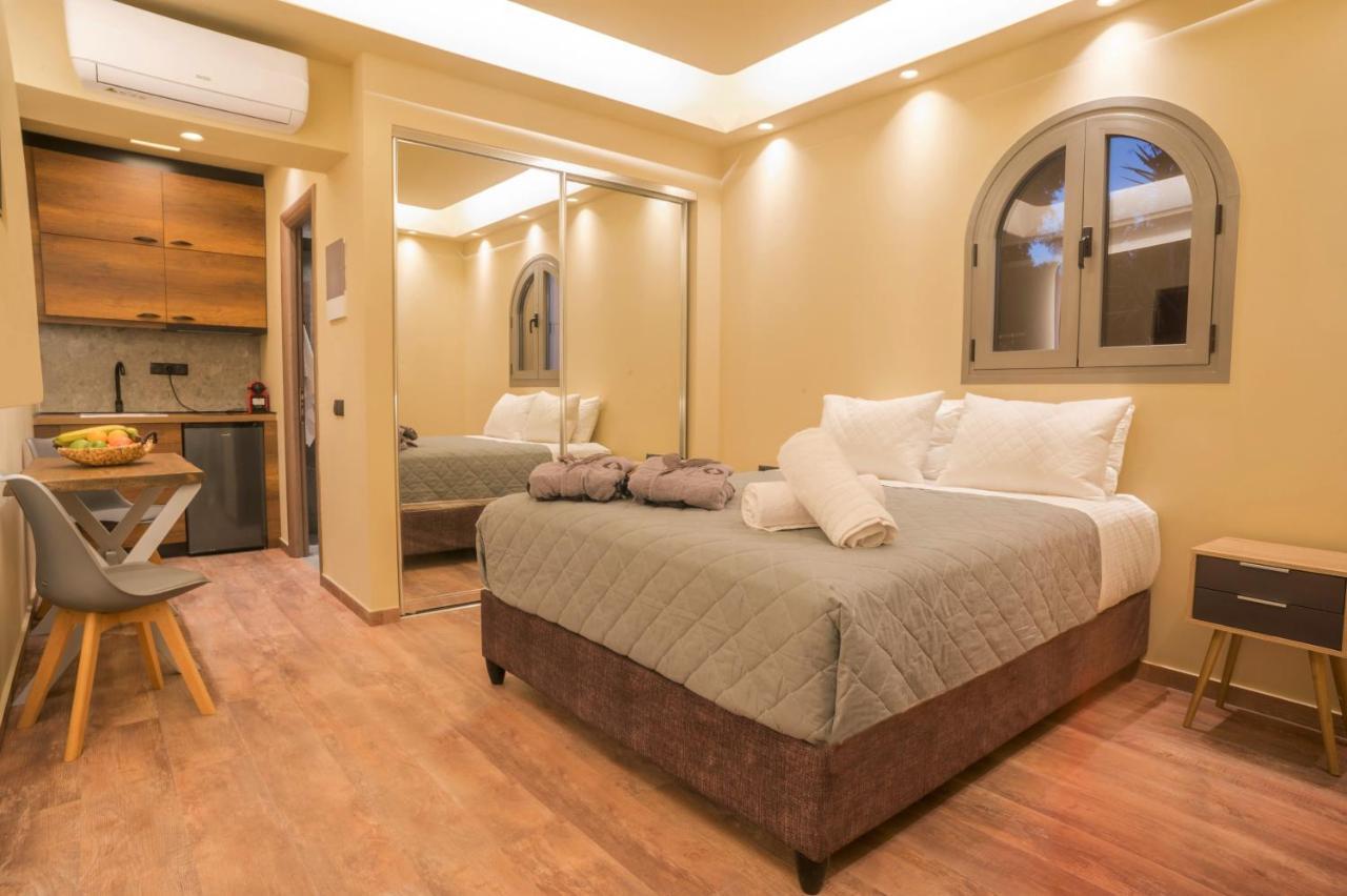 Seven Keys Luxury Suites Achílleion Esterno foto