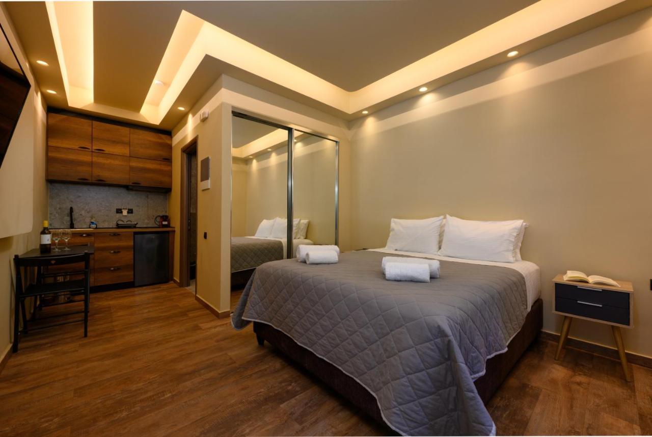 Seven Keys Luxury Suites Achílleion Esterno foto